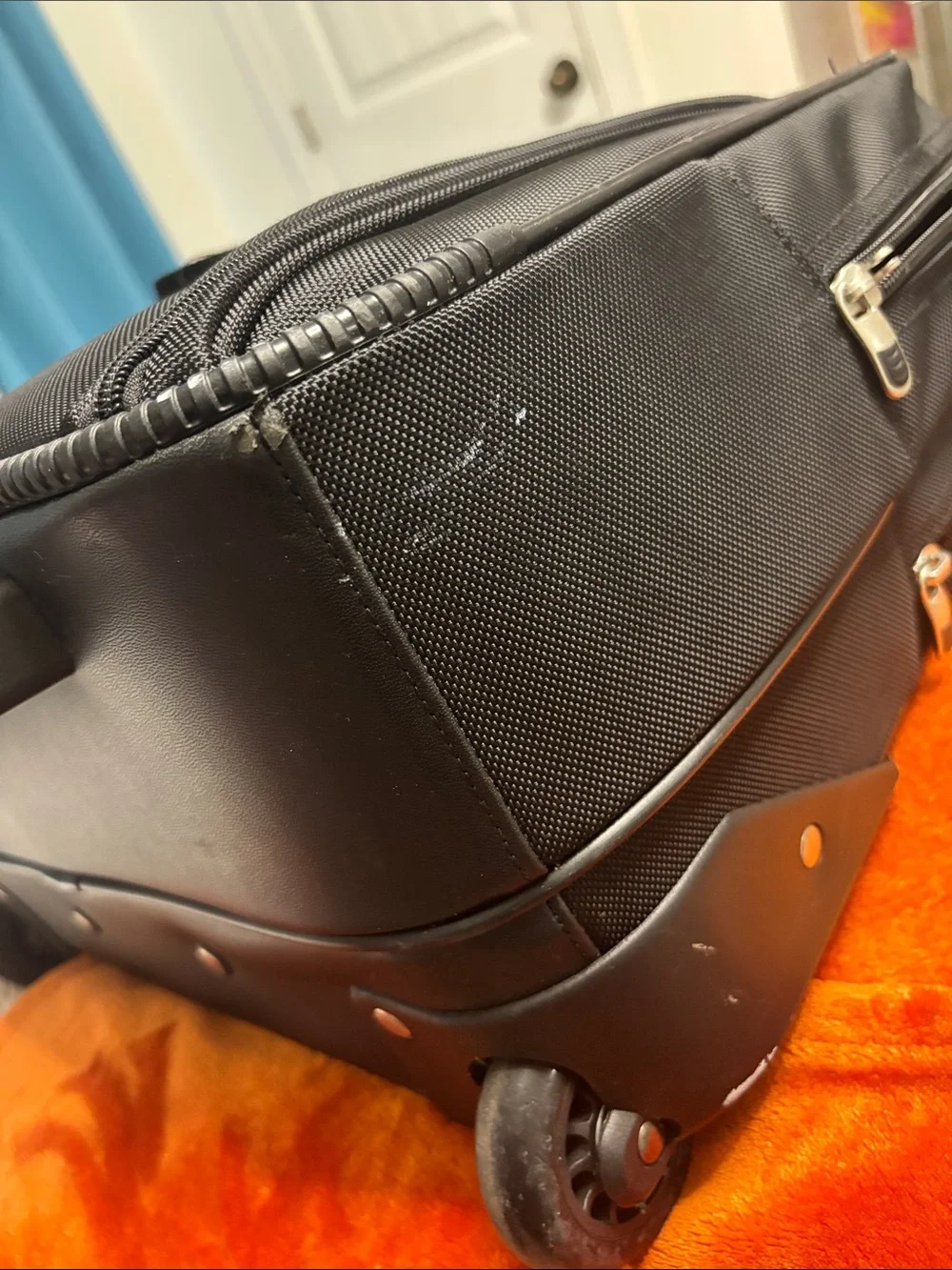 Targus Black Rolling Laptop Case with Front Organizer Pocket